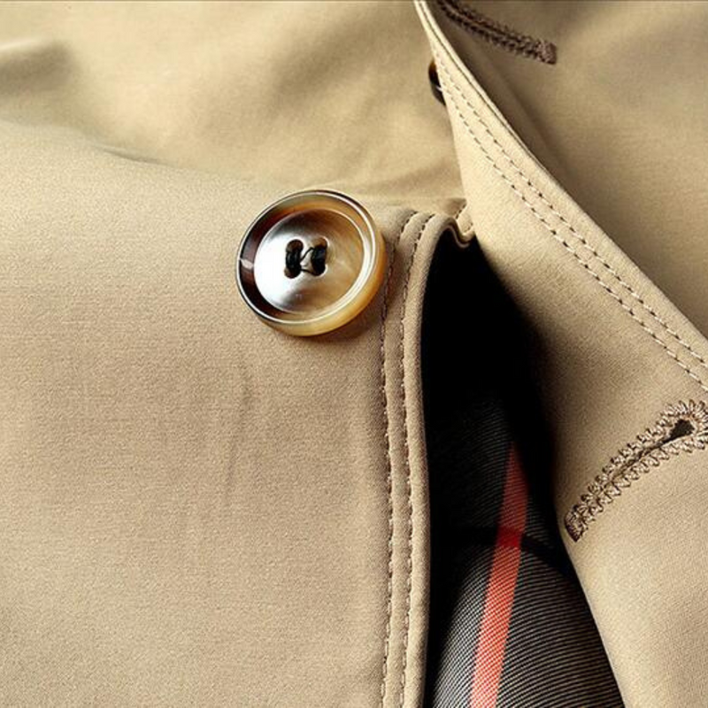Eleganter, warmer Trenchcoat für Männer