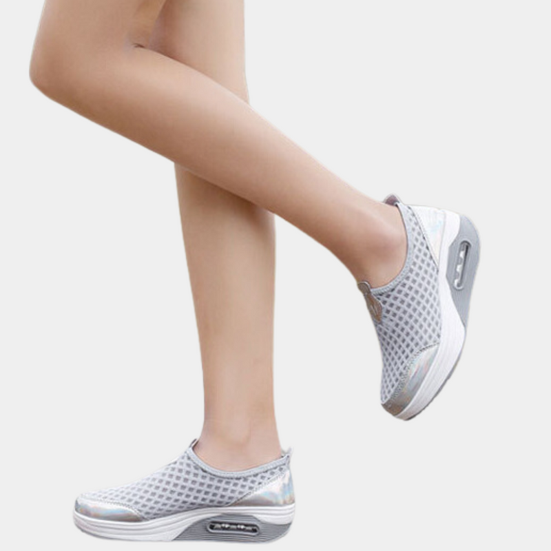 Bequeme, atmungsaktive Damensneakers mit modernem Wedge-Design