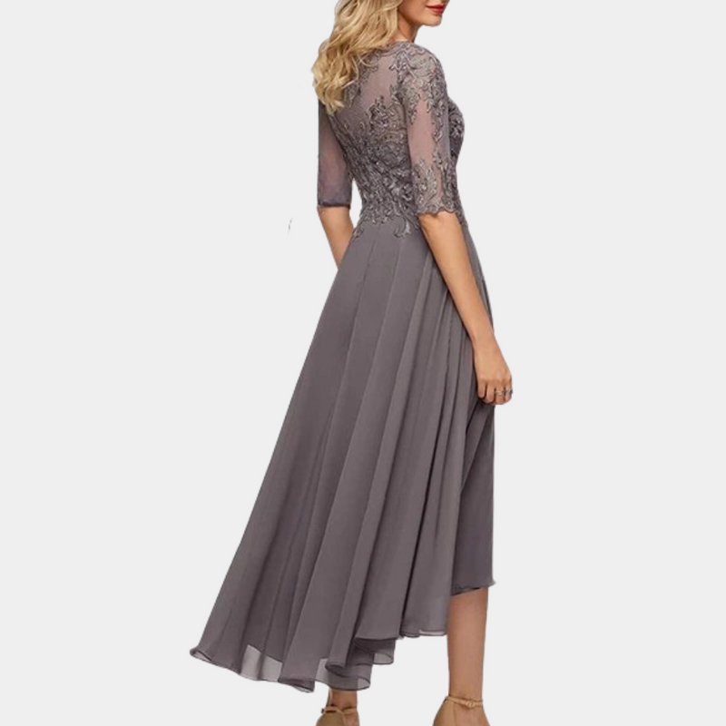 Elegantes Festkleid für stilvolle Frauen zu besonderen Anlässen