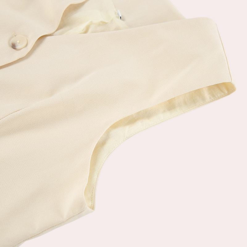 Set aus vielseitigen Westen und Shorts für Damen