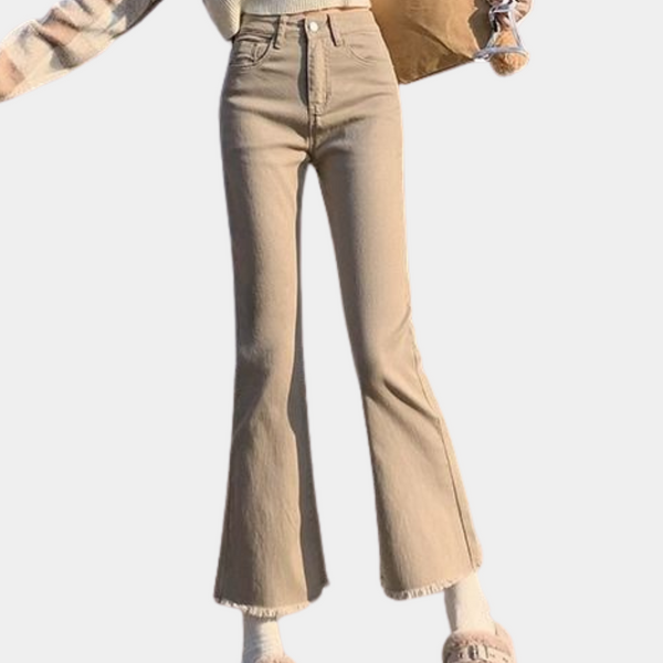 Elegante ausgestellte Jeanshose für Damen im trendigen Design