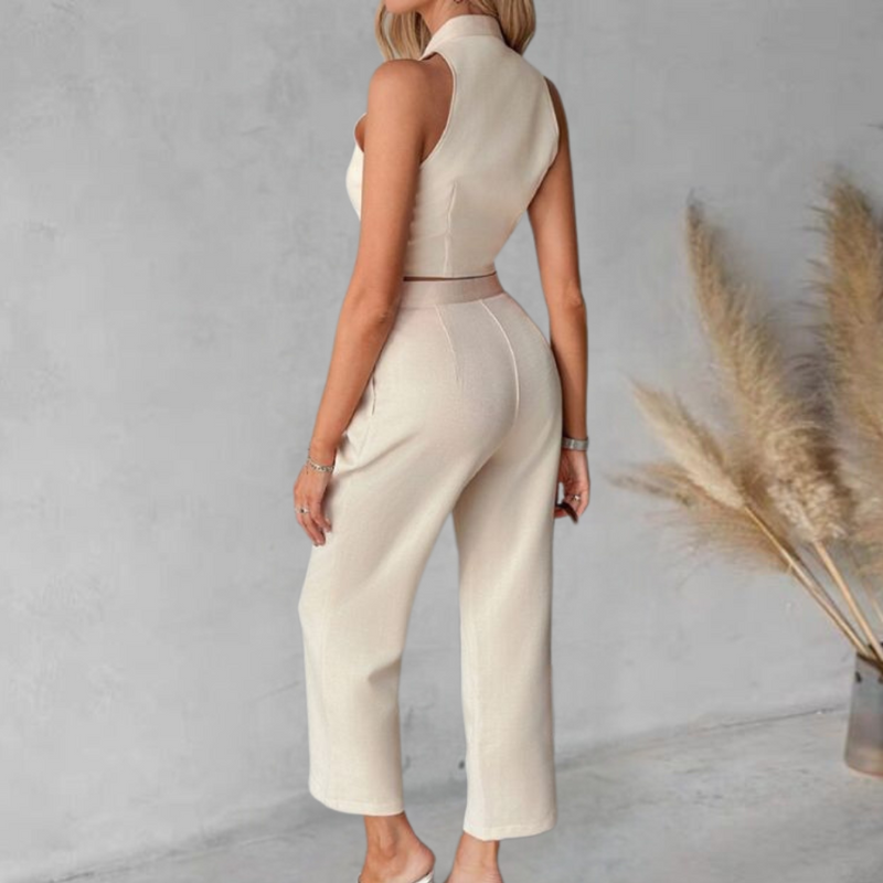 Elegante Strickjacke und elegante Hose für Frauen