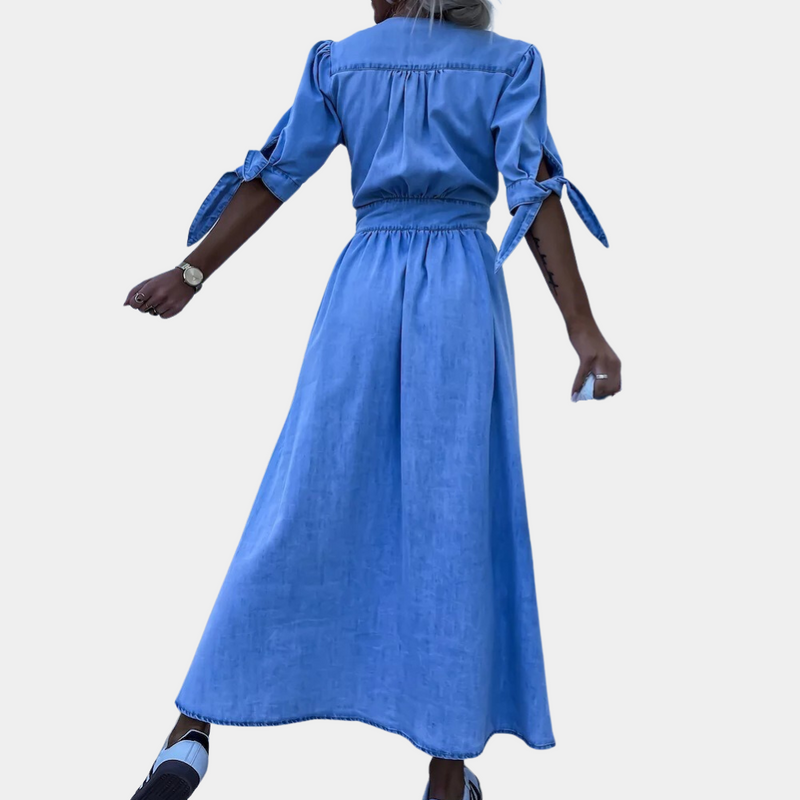 Elegantes Damenkleid mit bequemer Knopfdetails