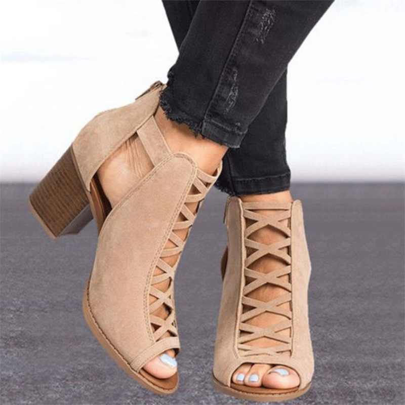 Gisella - Trendige Damensandalen mit Riemen