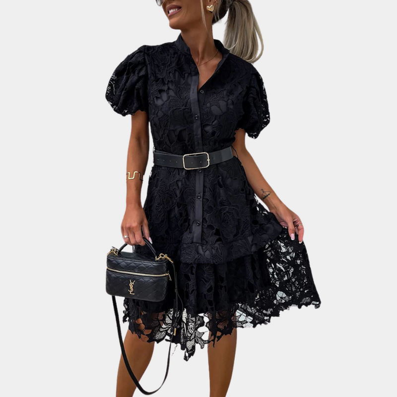 Sidra - Zierliches Spitzenkleid mit Puffärmeln und Gürtel