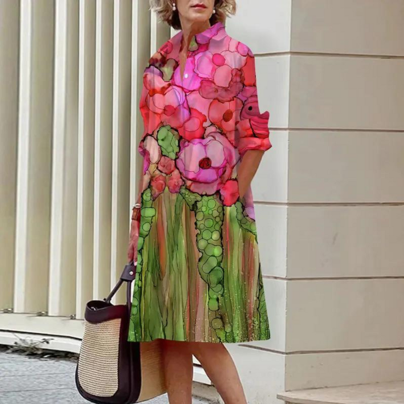 Elegantes Aquarellkleid für sonnige Tage im Sommer