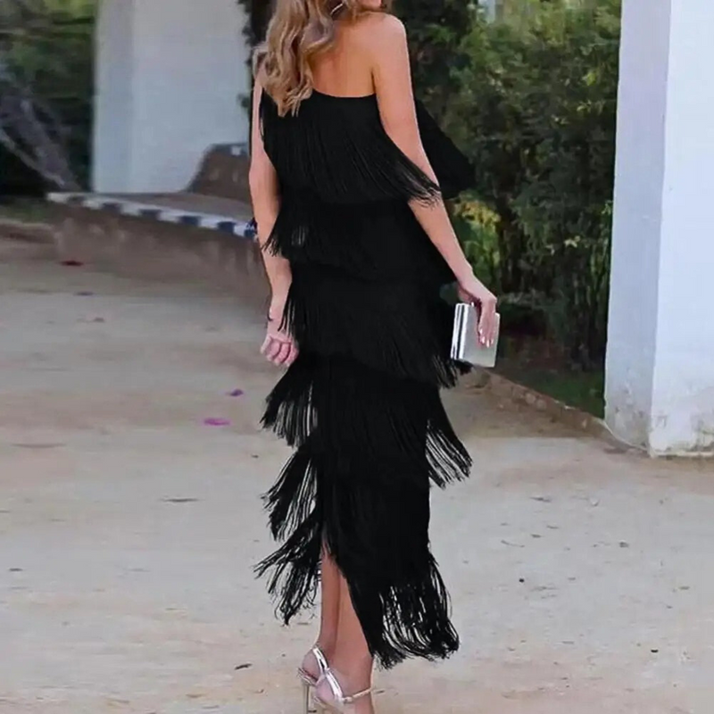 Elegante ein-schulter Kleid mit stilvollen Quasten