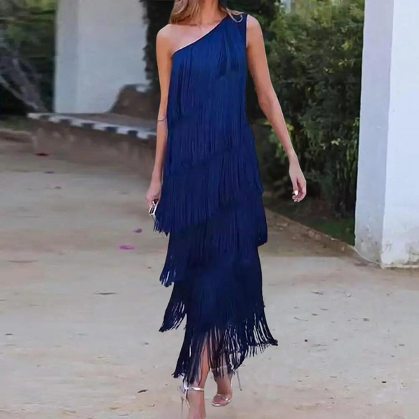 Elegante ein-schulter Kleid mit stilvollen Quasten