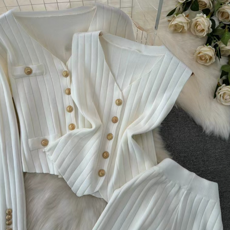 Elene - Elegantes Damen-Strickset