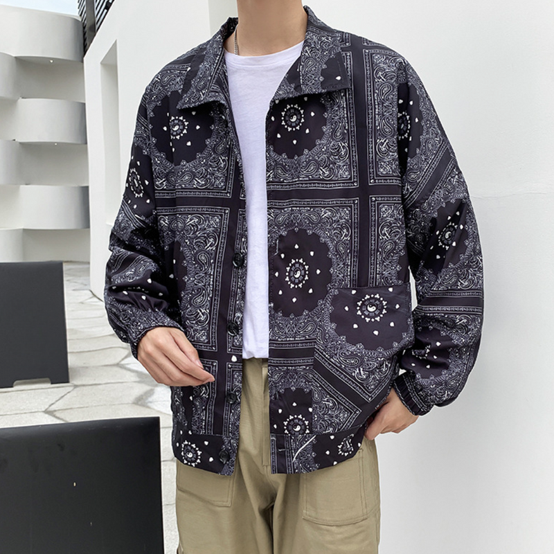 Modische langärmelige Jacke mit Paisleymuster