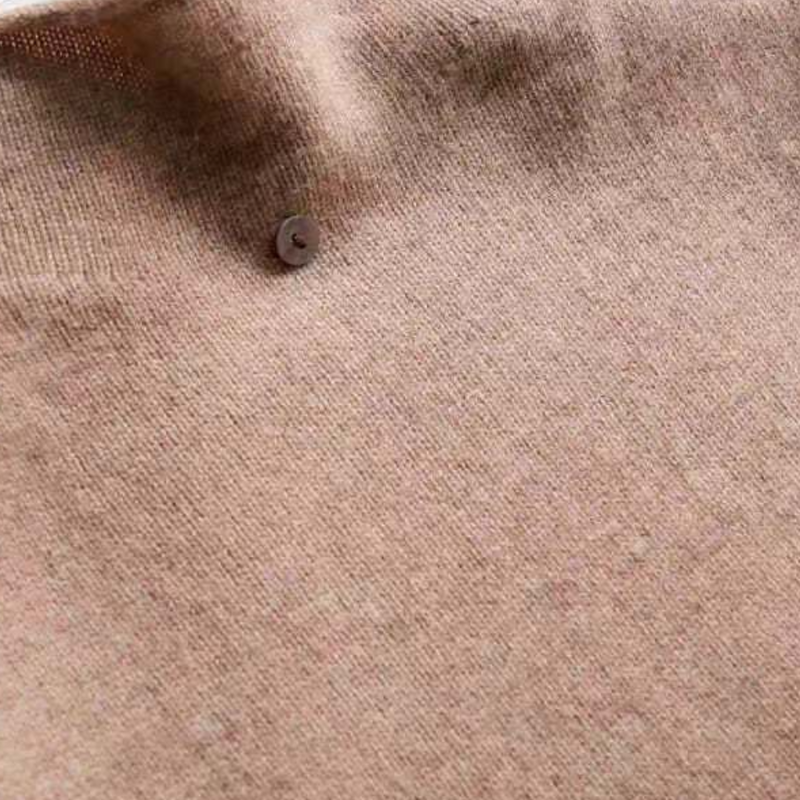 Eszter - Klassischer Rollkragenpullover für Frauen