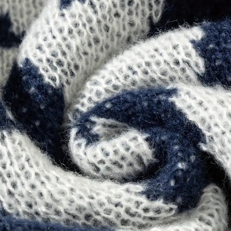 Elegante gestrickte Herrenpullover