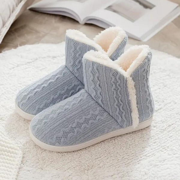 Gemütliche warme Damenschuhe im eleganten Strickstil