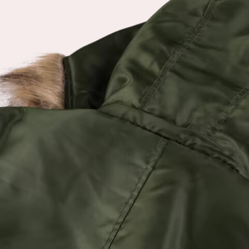Warme Winterjacke mit Kapuze für Herren