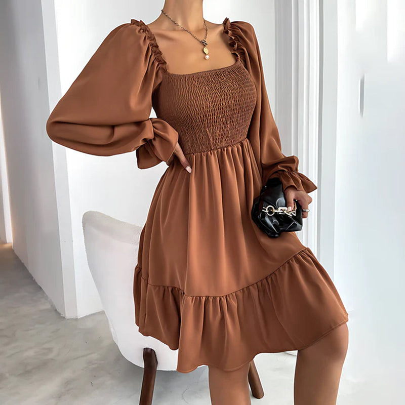 Elegantes Mini-Kleid mit Verspielten Rüschen für Jeden Anlass