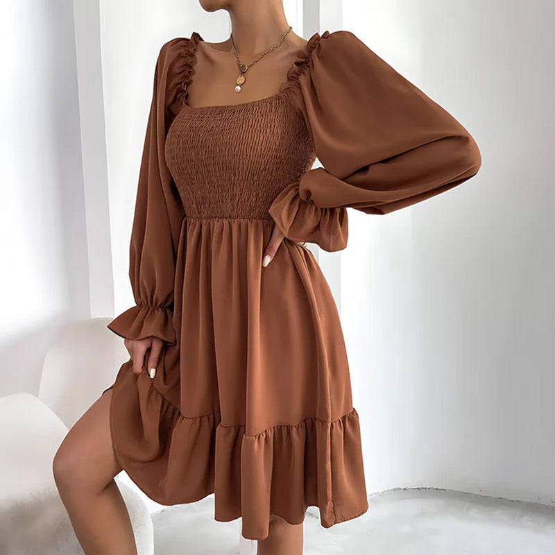 Elegantes Mini-Kleid mit Verspielten Rüschen für Jeden Anlass