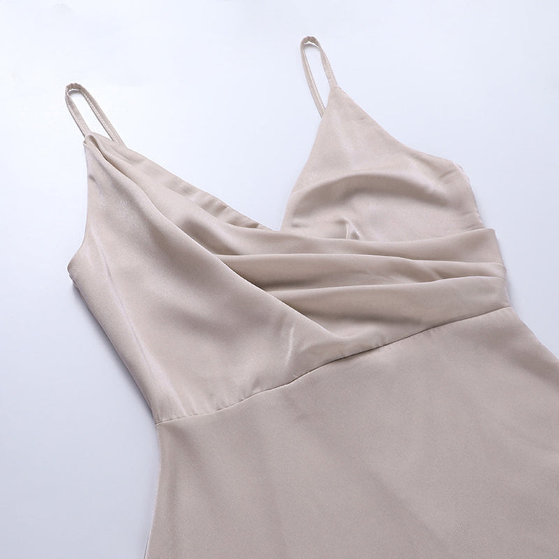 Bequemes Ibiza Style Sommerkeid aus Satin für dich