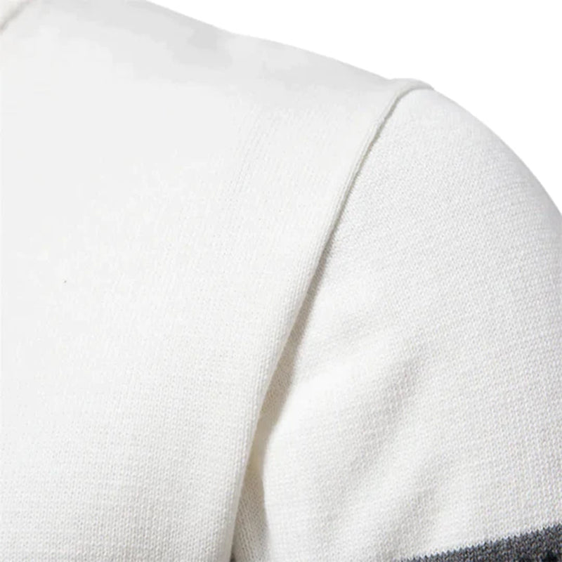 Elegante Männerpullover mit ethnischem Muster