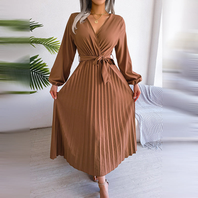 Bequeme und elegante Faltenkleid für jeden Anlass