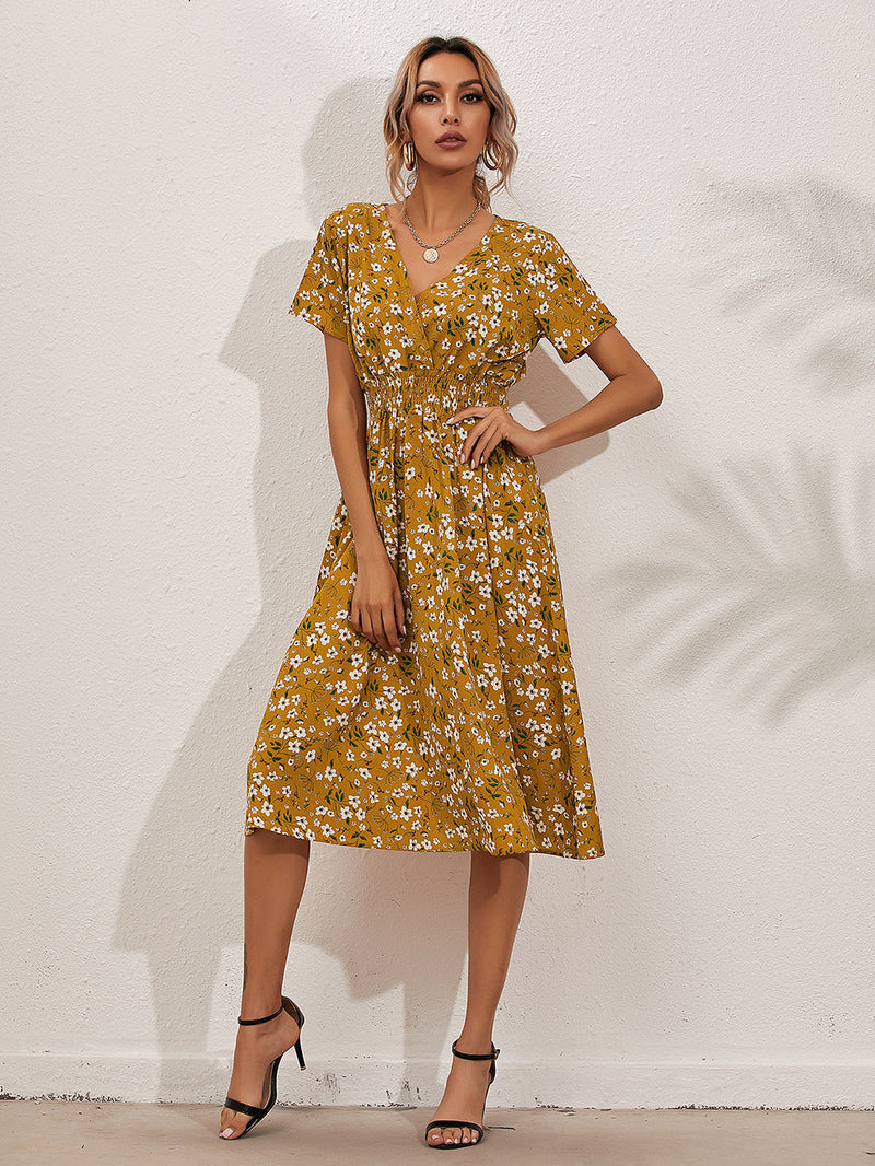 Kuscheliges Sommerkleid mit Blumendruck für dich
