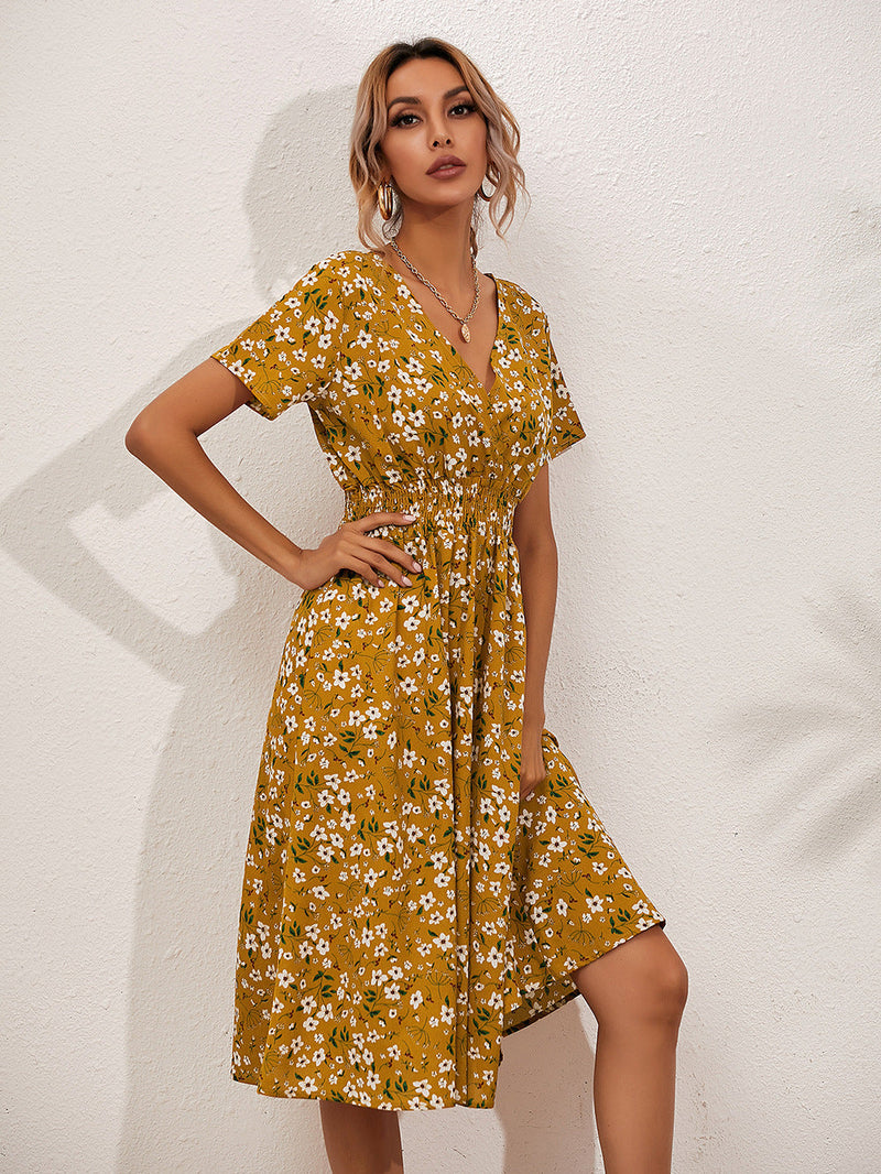 Kuscheliges Sommerkleid mit Blumendruck für dich