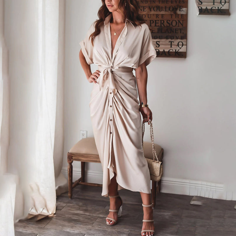 Elegantes modernes Kleid für stilvolle Anlässe