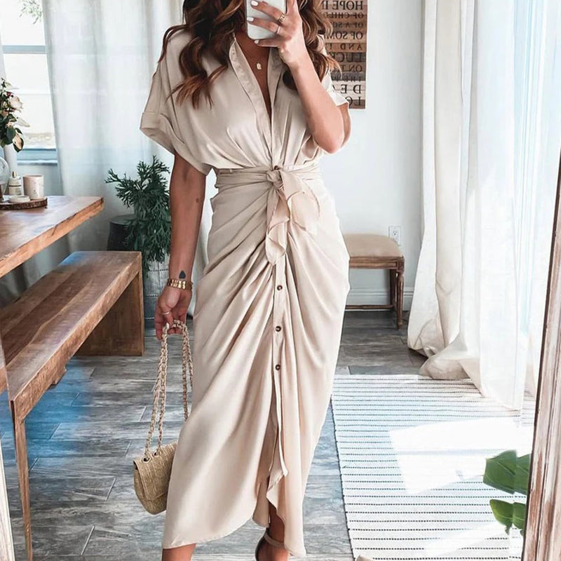 Elegantes modernes Kleid für stilvolle Anlässe
