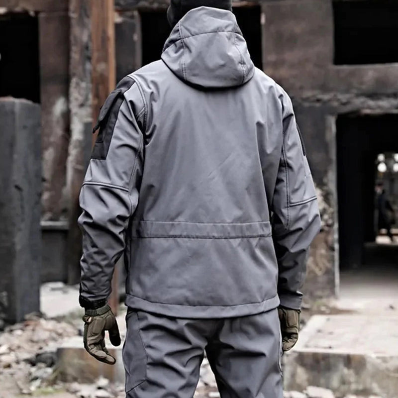 Stylischer winddichter Hoodie und Cargo-Hose Set