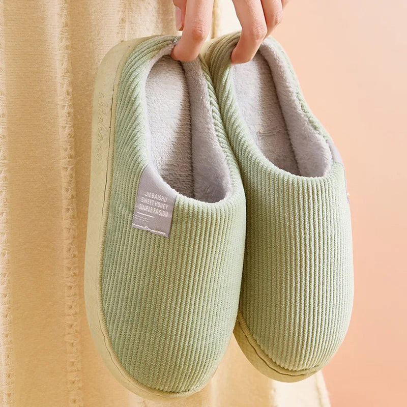 Warmes und bequemes Pantoffelpaar für Damen