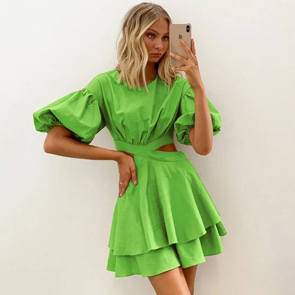 Elegantes Heidi -Minikleid mit Puffärmeln und Rüschen