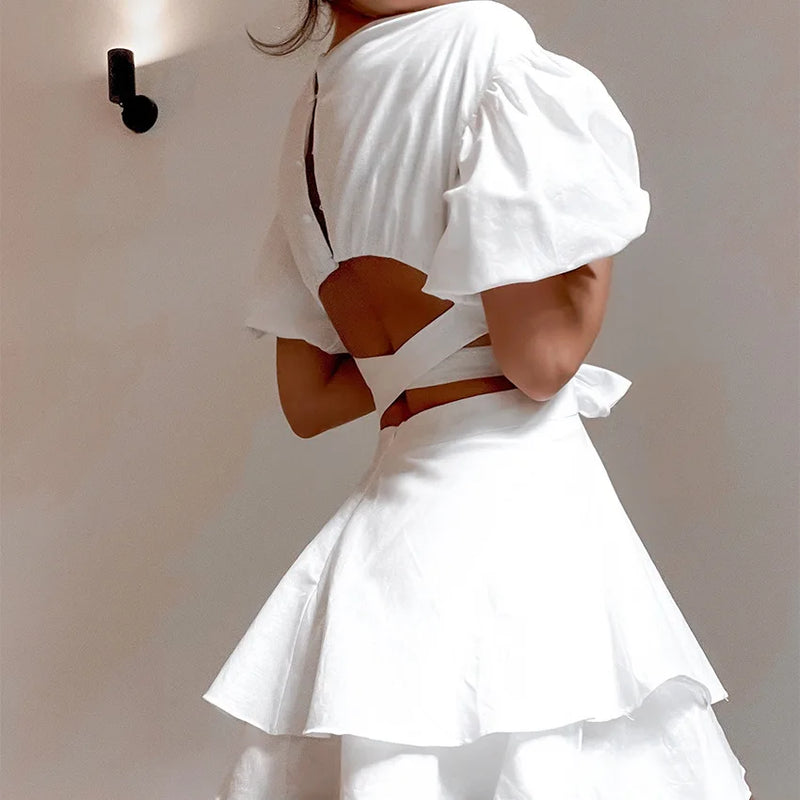 Elegantes Heidi -Minikleid mit Puffärmeln und Rüschen