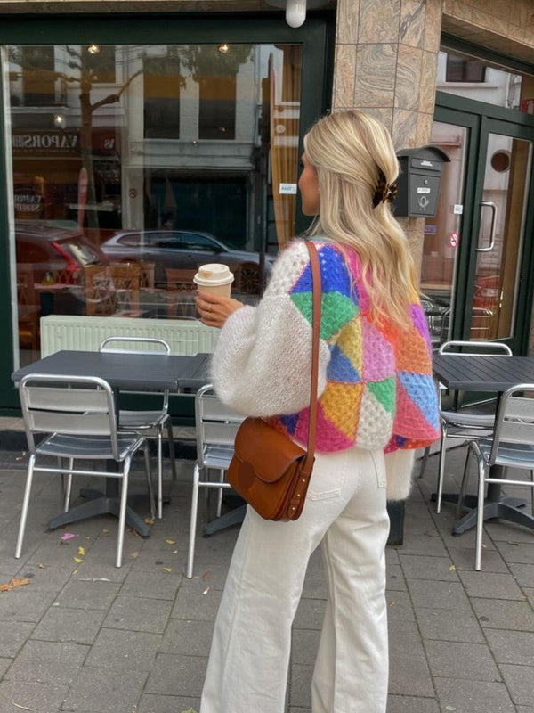 Elegante und warme Strickjacke