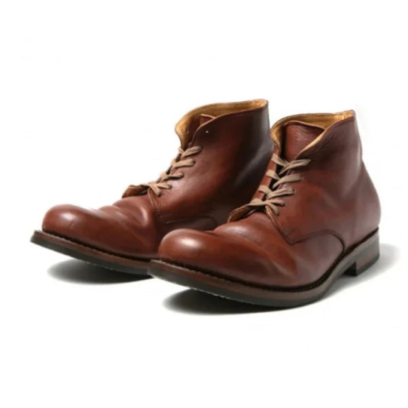 Elegante braune Herrenstiefel mit Absatz
