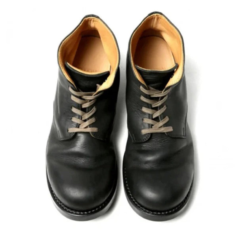 Elegante braune Herrenstiefel mit Absatz