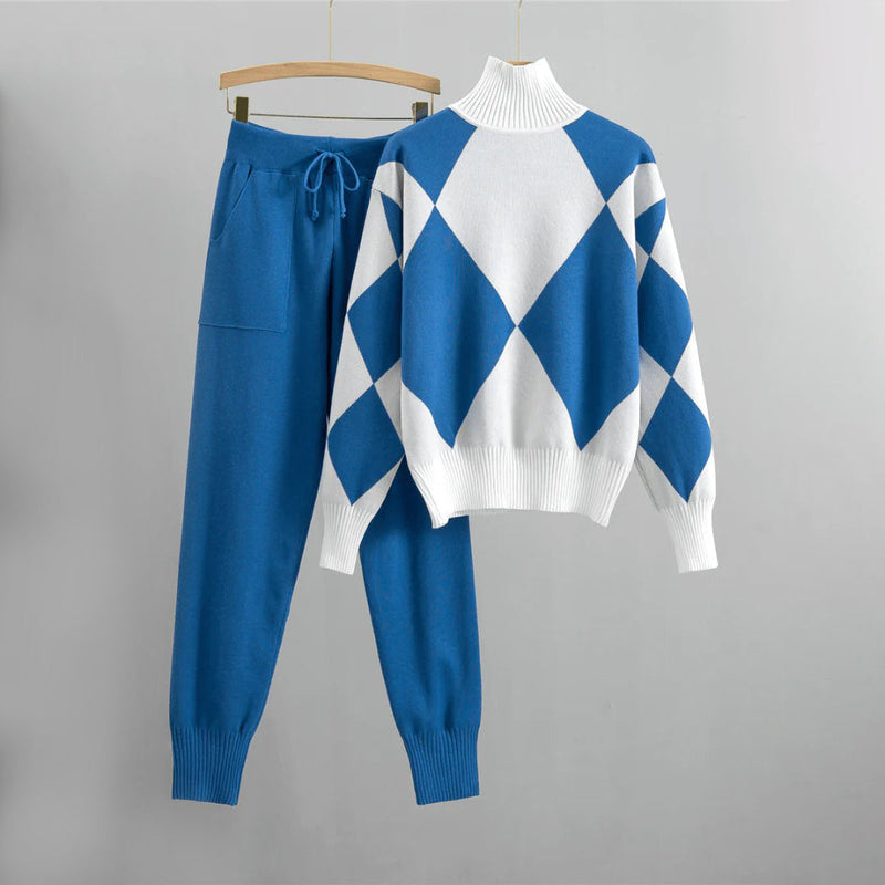 Maryana - Warmer Pullover und Hosen-Set