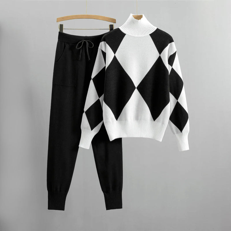 Maryana - Warmer Pullover und Hosen-Set