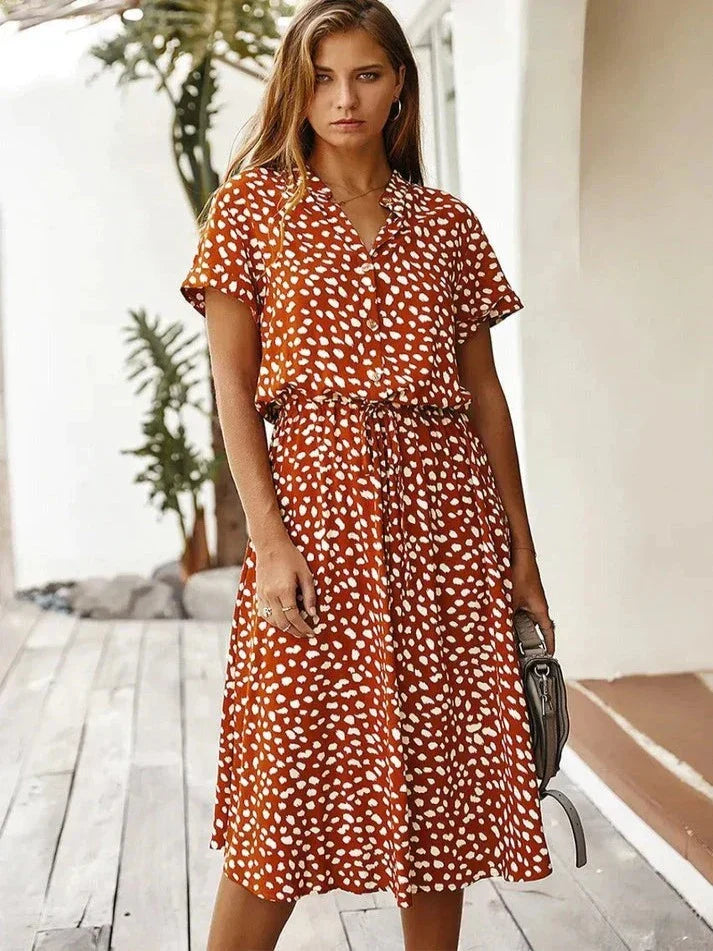 Weiches - Elegantes kurzärmliges Hemdblusenkleid mit Polka Dots und Kordelzug in der Taille für dich