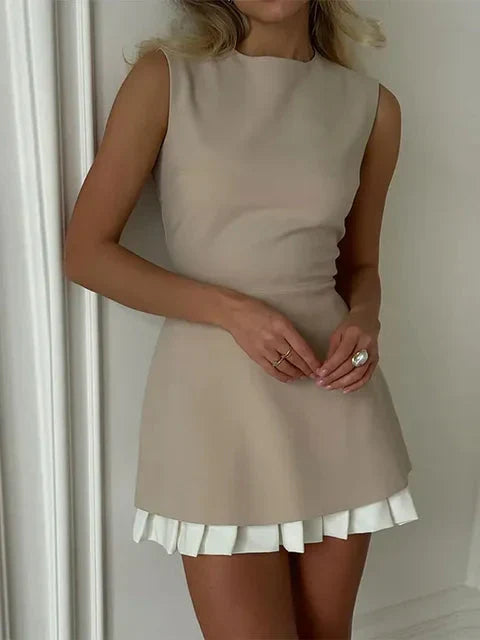 Elegantes Heidi -Ärmelloses Kleid mit Plissees