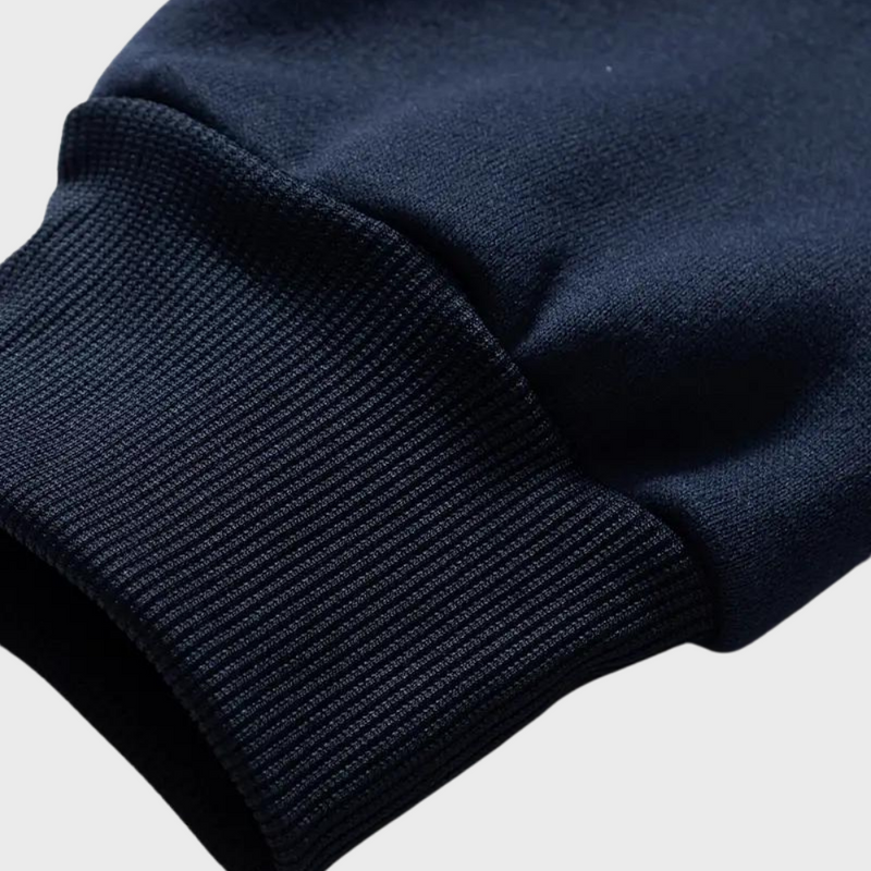 Bequemer und warmer Hoodie für Männer