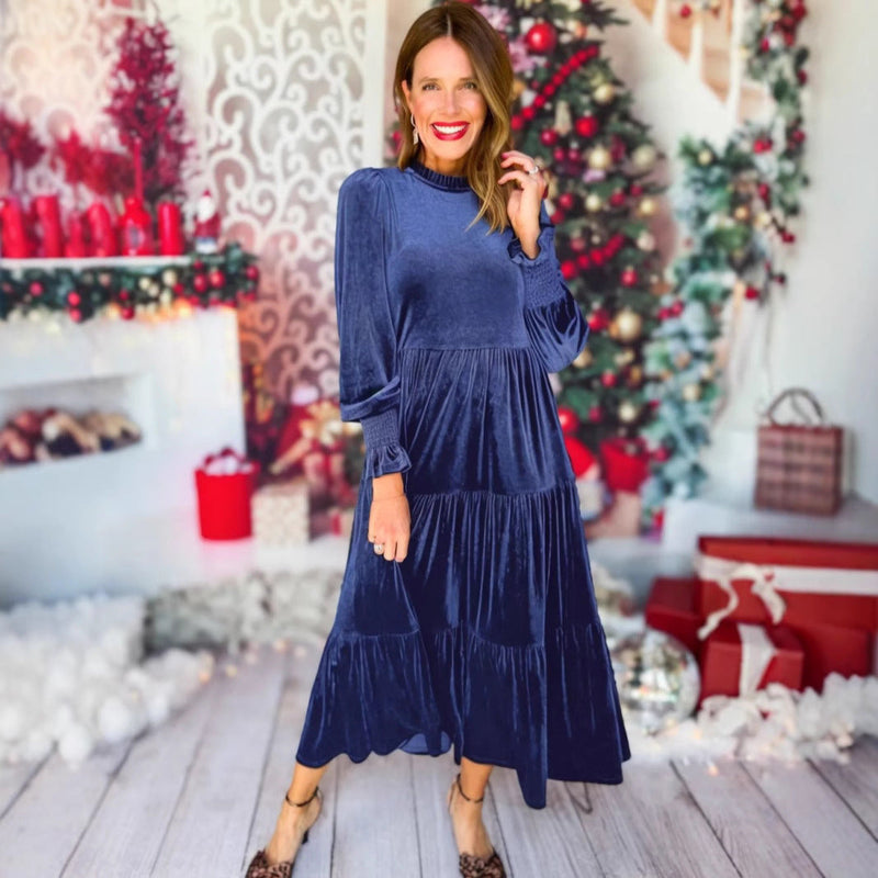 Elegantes Samt Kleid mit Großer Saum