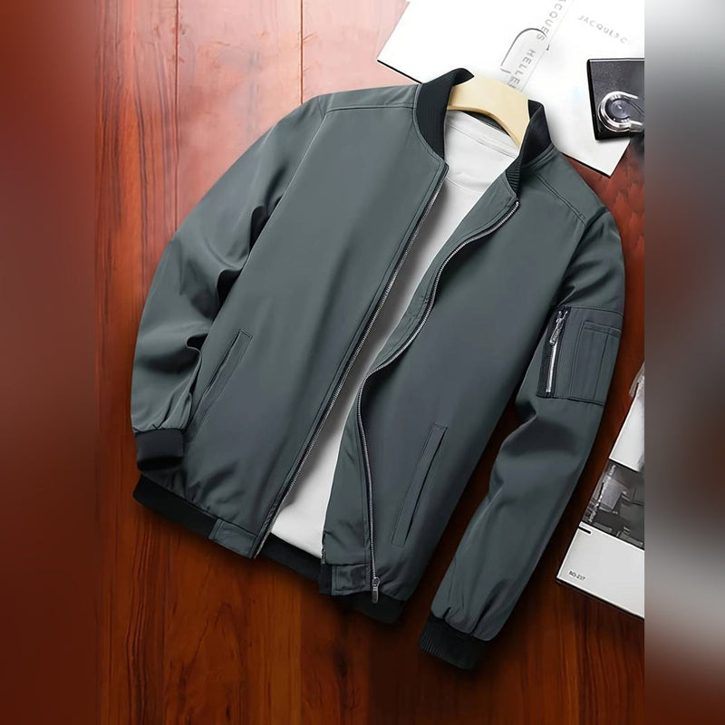 Leichte und moderne Bomberjacke für Männer