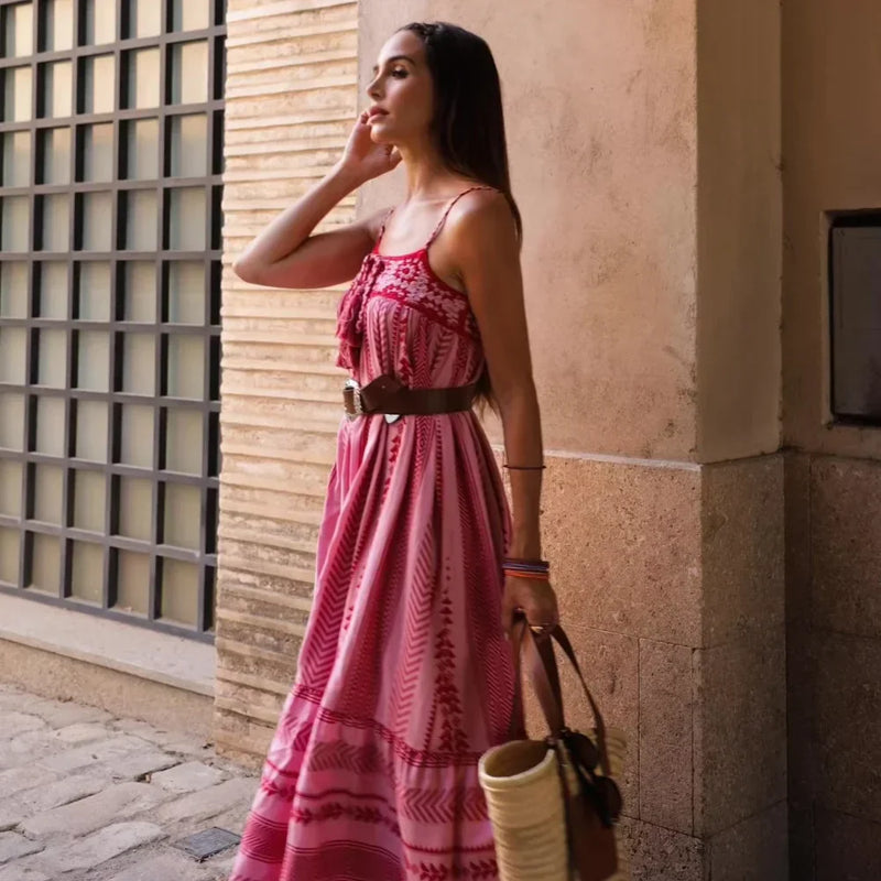 Elegantes Kleid Mit Druck Für Den Sommer