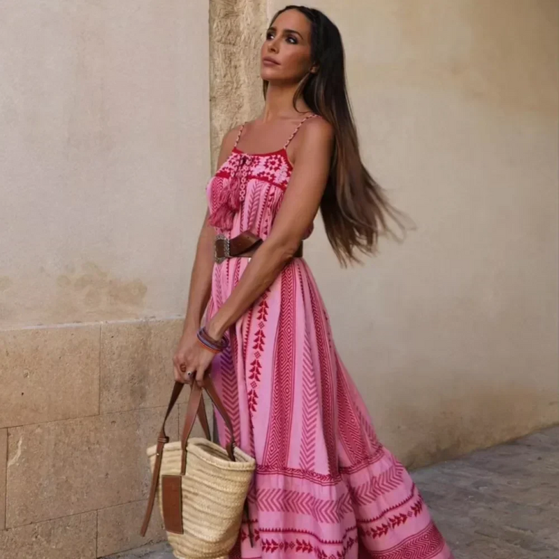 Elegantes Kleid Mit Druck Für Den Sommer