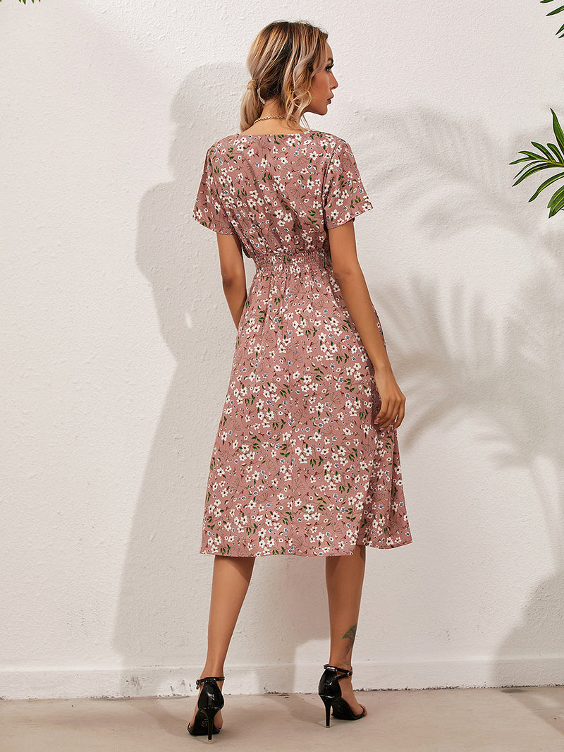 Kuscheliges Sommerkleid mit Blumendruck für dich