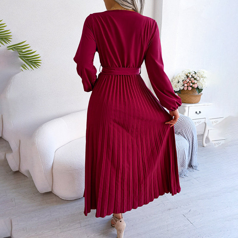 Bequeme und elegante Faltenkleid für jeden Anlass