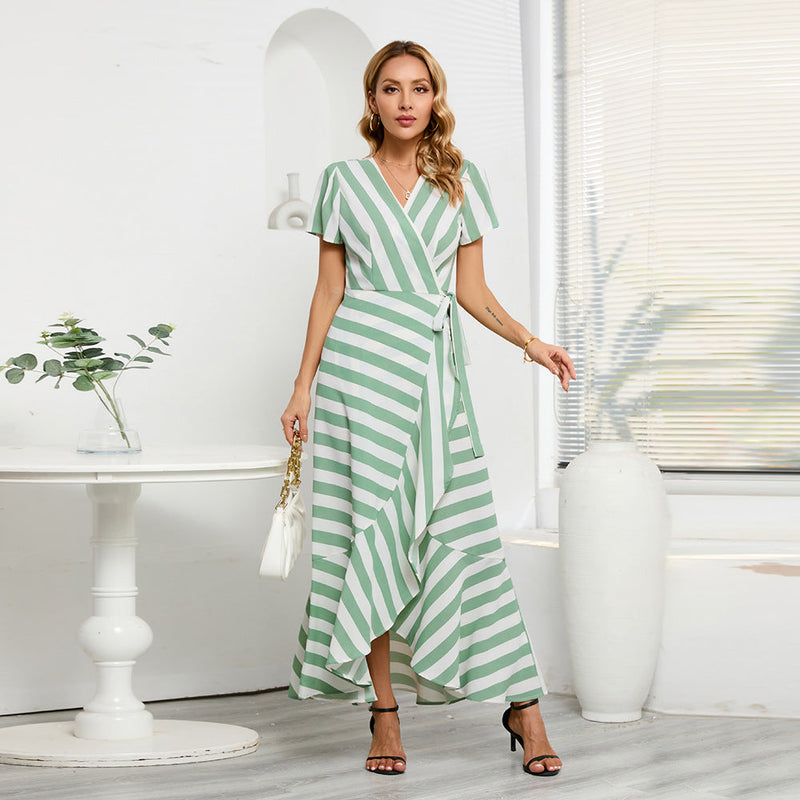 Elegantes - Lässiges gestreiftes Wickelkleid für dich