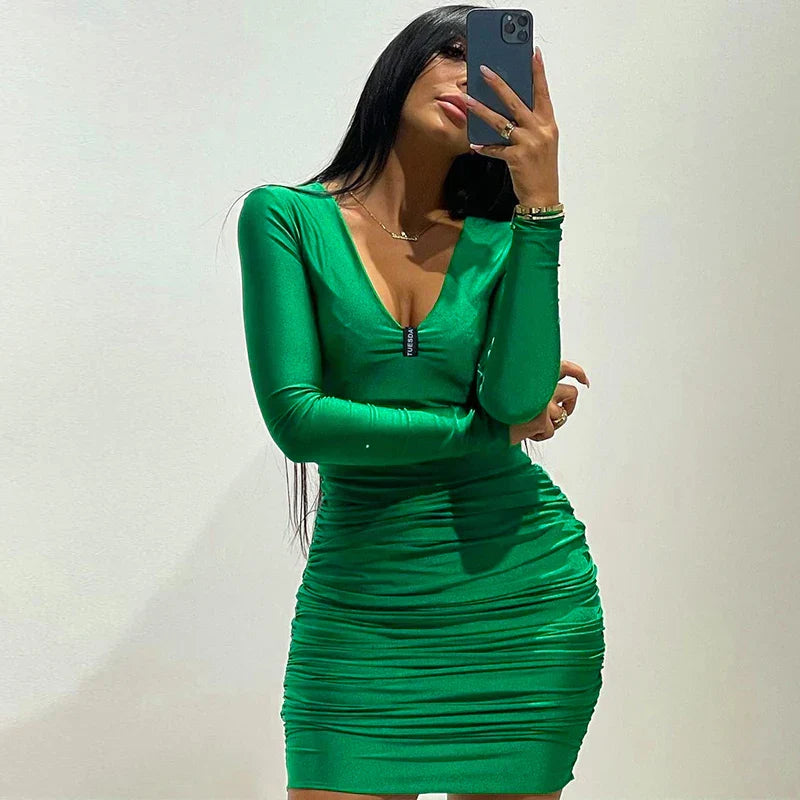 Elegantes Heidi -Gerafftes Minikleid für besondere Anlässe