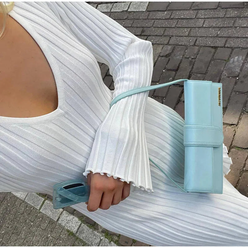 Stilvolles Midikleid mit langen Ärmeln