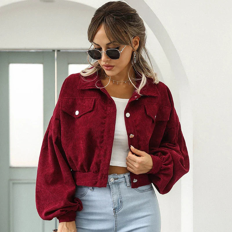 Kurze, warme und weiche Cordjacke für Damen