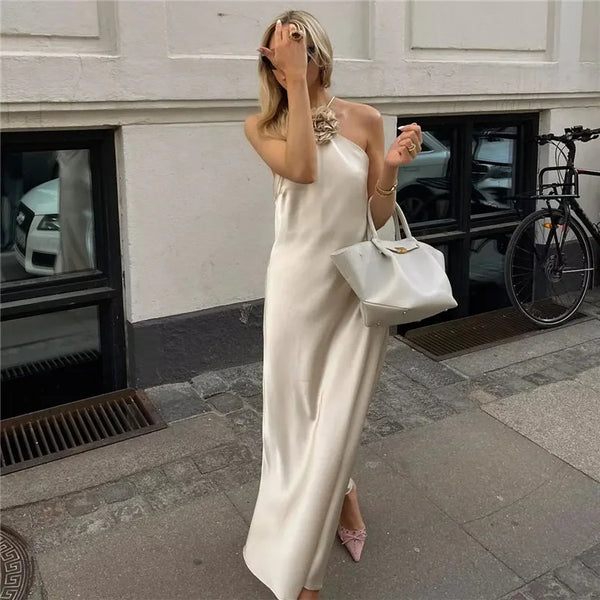 Elegantes Kleid | Stilvolles modernes Midi-Kleid mit schulterfreiem Design und Blumenhalter